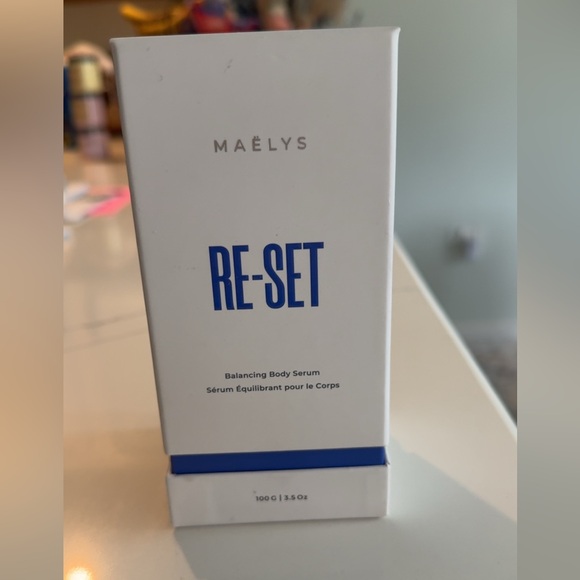 mealys Other - MAËLYS RE-SET Balancing Body Serum